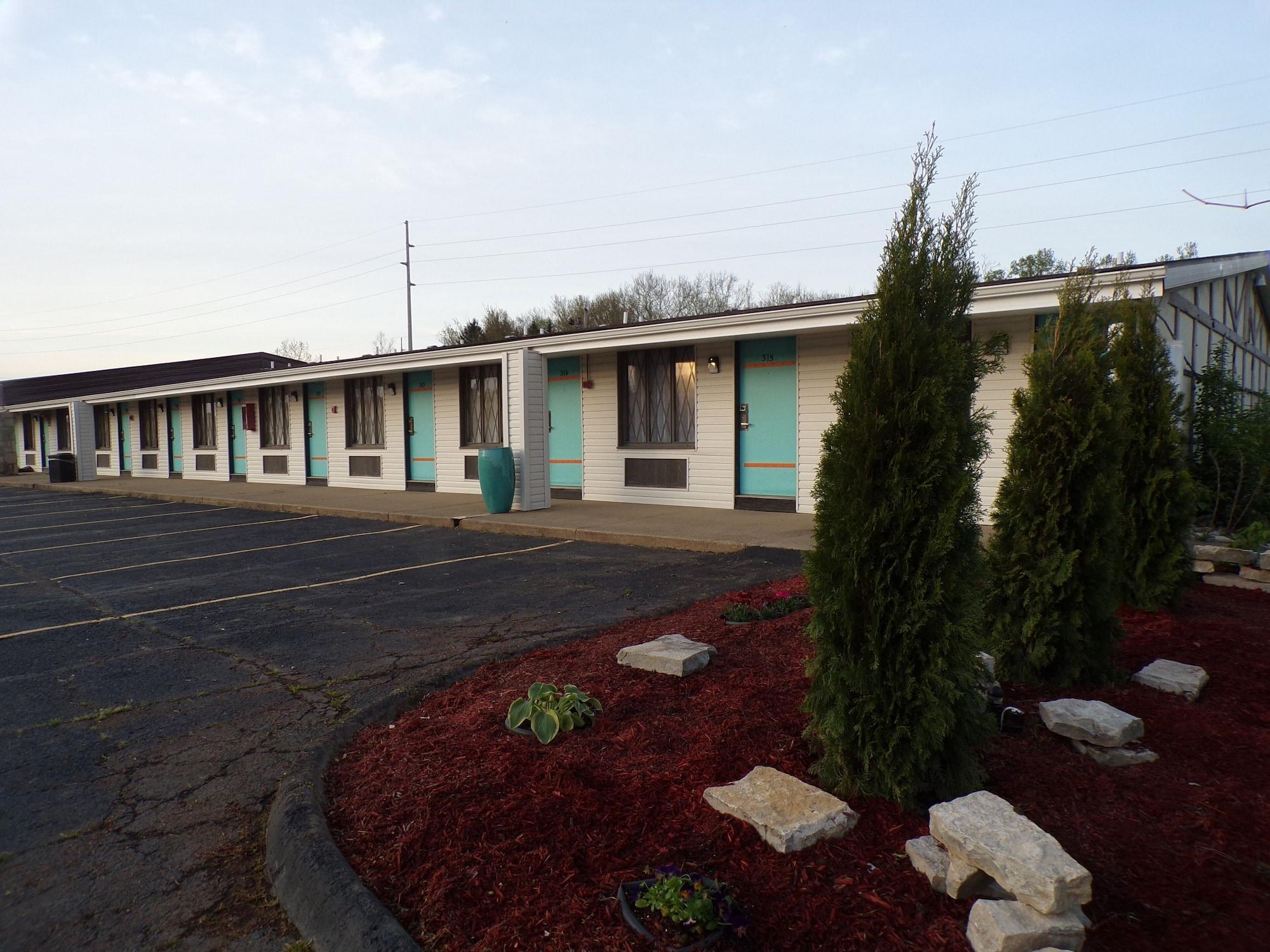 Dover Inn And Suites Exterior photo